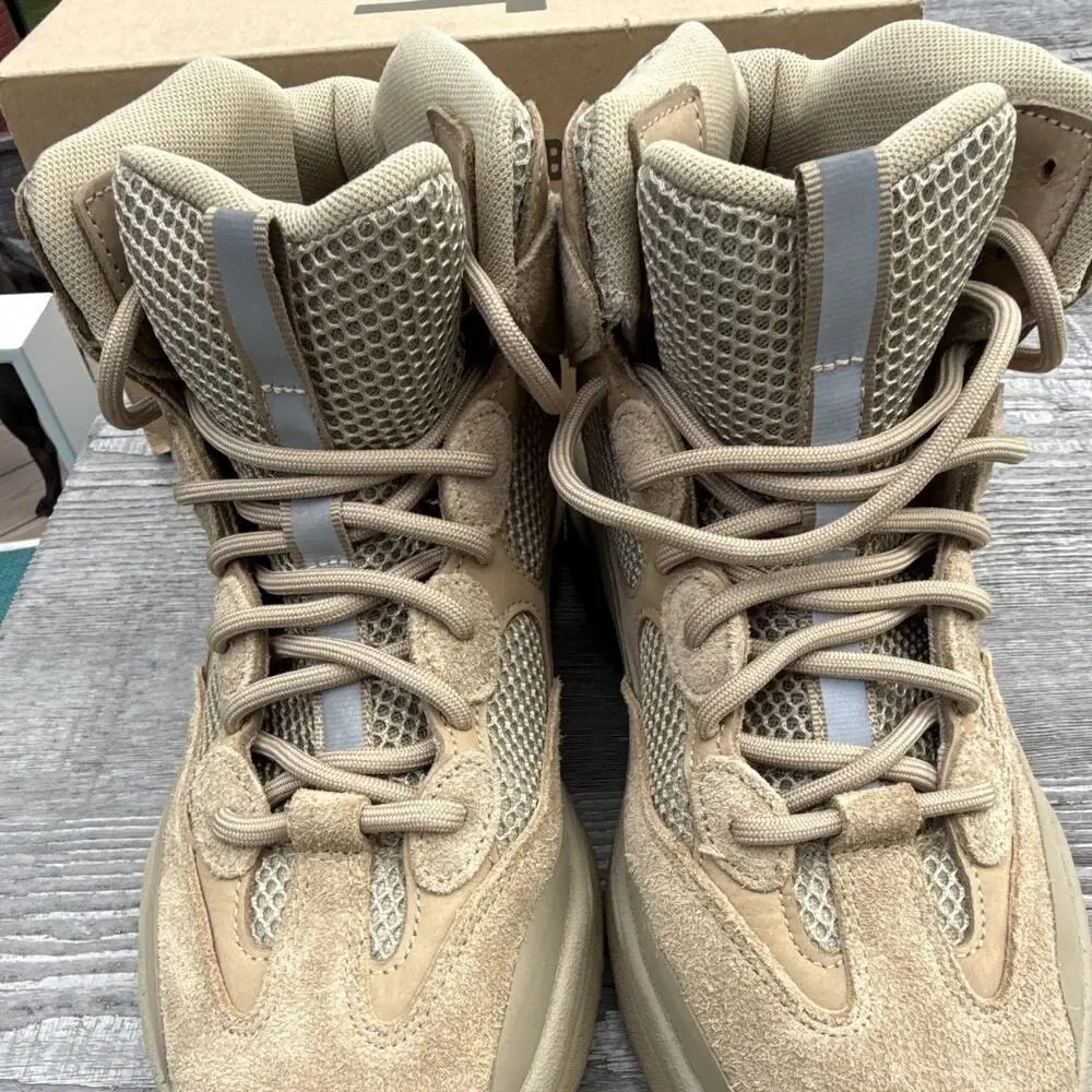 ADIDAS YEEZY Beige Suede Desert Boot Lace Up Logo Men’s US 8.5